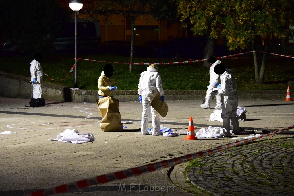 Einsatz BF Messerstecherei Koeln Neustadt Nord Eberplatz Platzmitte P185.JPG - Miklos Laubert